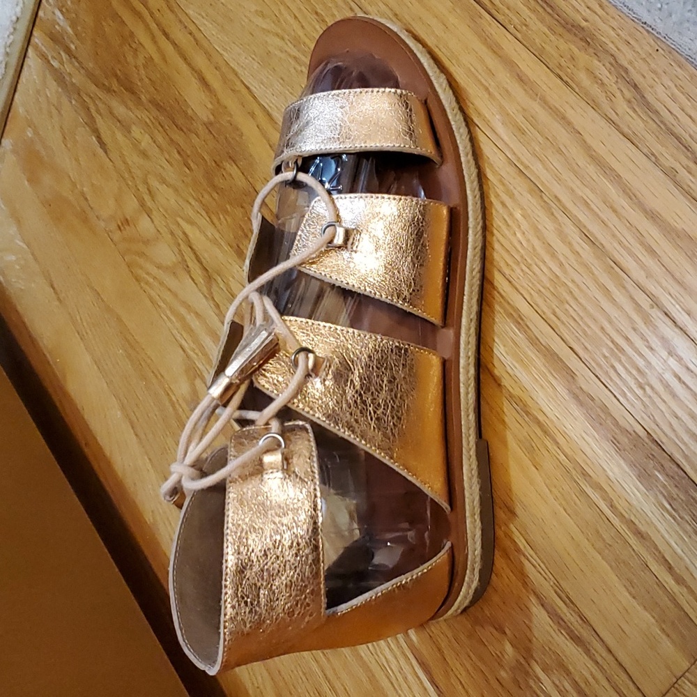Lucky Brand Rose Gold Gladiator sandals 9.5